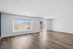 570 Farmstead, Hemet, CA 92543 - Photo 6