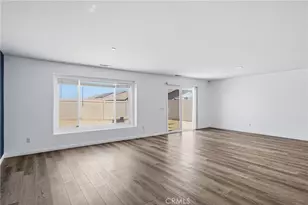 570 Farmstead, Hemet, CA 92543 - Photo 6