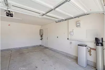570 Farmstead, Hemet, CA 92543 - Photo 32