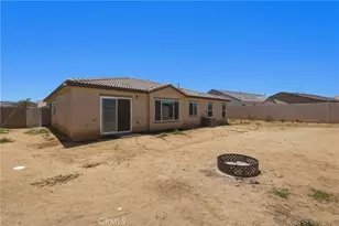 570 Farmstead, Hemet, CA 92543 - Photo 34