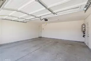 570 Farmstead, Hemet, CA 92543 - Photo 32