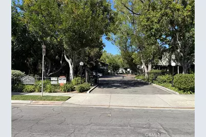 586 N Orange Grove, Pasadena, CA 91103 - Photo 1