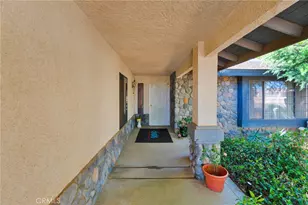 13423 Palm, Hesperia, CA 92344 - Photo 6