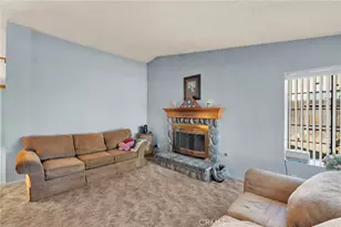 13423 Palm, Hesperia, CA 92344 - Photo 10