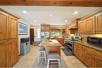 26210 Circle Drive, Lake Arrowhead, CA 92352 - Photo 14