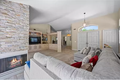 497 Bannister Way #B, Simi Valley, CA 93065 - Photo 4
