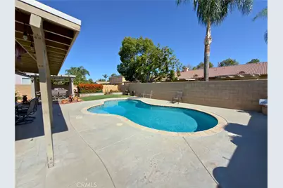 17314 Redmaple Street, Fontana, CA 92337 - Photo 2