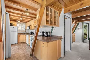 42929 Encino, Big Bear Lake, CA 92315 - Photo 12