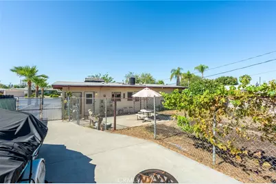 1454 W J, Ontario, CA 91762 - Photo 42