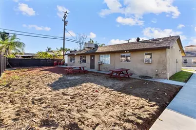 11385 Cedar Avenue, Bloomington, CA 92316 - Photo 8