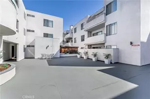 14610 Erwin, Van Nuys, CA 91411 - Photo 2