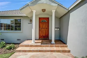 12005 Miranda, Valley Village, CA 91607 - Photo 2