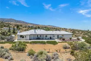 8727 Wintergreen, Pinon Hills, CA 92372 - Photo 2