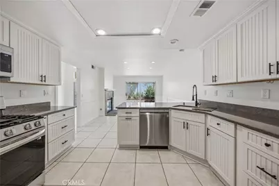 998 Lotus Circle, San Dimas, CA 91773 - Photo 8