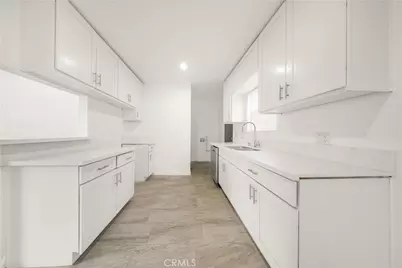 959 E 105th, Los Angeles, CA 90002 - Photo 10