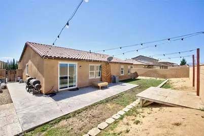 15826 Wyburn Lane, Victorville, CA 92394 - Photo 24