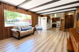 23013 Oak Ln, Crestline, CA 92325 - Photo 10