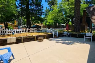 23013 Oak Ln, Crestline, CA 92325 - Photo 2