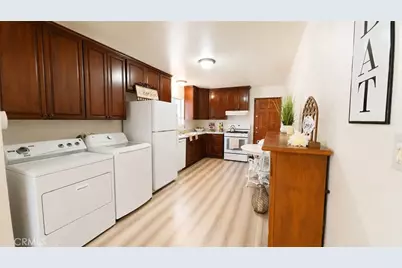 23013 Oak Lane, Crestline, CA 92325 - Photo 14