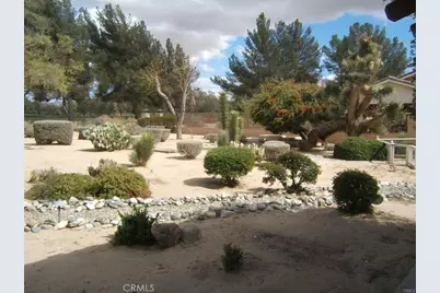 15201 Pocahantas, Apple Valley, CA 92307 - Photo 12