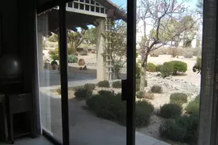 15201 Pocahantas, Apple Valley, CA 92307 - Photo 8