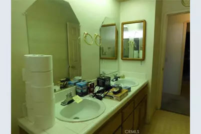 21864 Garibaldi, California City, CA 93505 - Photo 10