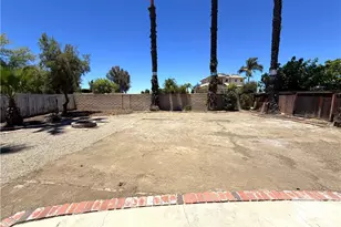 39858 Amberley Cir, Temecula, CA 92591 - Photo 24