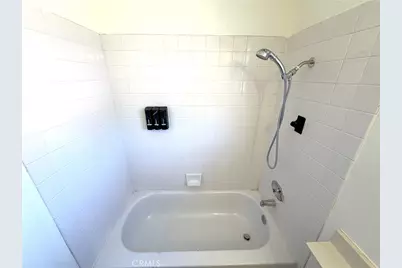 39858 Amberley Circle, Temecula, CA 92591 - Photo 16