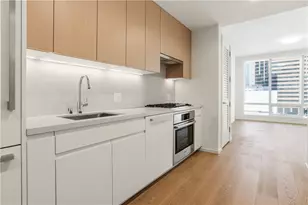 877 S Francisco Street, Los Angeles, CA 90017 - Photo 2