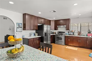 1028 W Woodcrest, Bloomington, CA 92316 - Photo 10