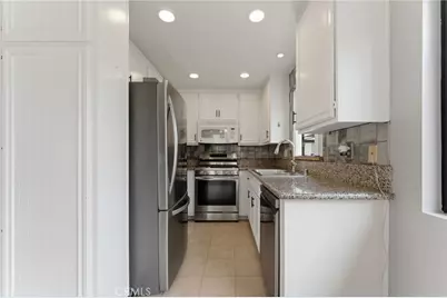 28031 Sarabande #125, Canyon Country, CA 91387 - Photo 4