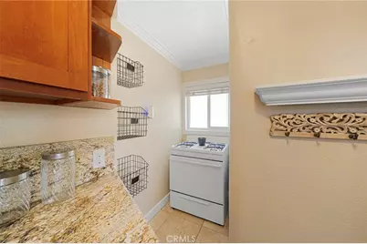 560 N 2nd Avenue, Upland, CA 91786 - Photo 44