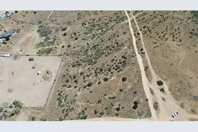 8001 Johnson Road, Phelan, CA 92371 - Photo 2