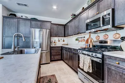 17160 Gray Pine Place, San Bernardino, CA 92407 - Photo 16