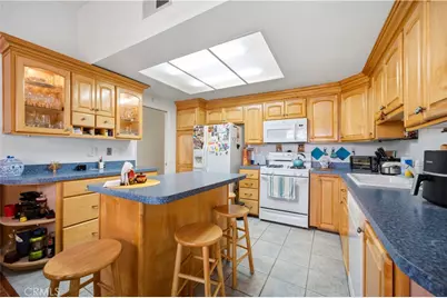 28296 Bockdale Avenue, Canyon Country, CA 91387 - Photo 10