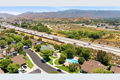28296 Bockdale Avenue, Canyon Country, CA 91387 - Photo 36