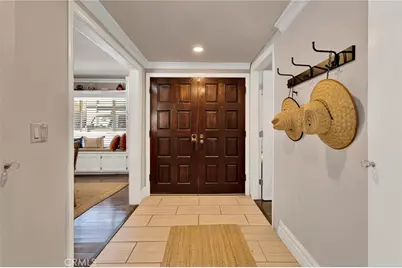 981 Serfas Club, Corona, CA 92882 - Photo 6