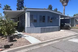 46 Roud Table Dr, Riverside, CA 92507 - Photo 2