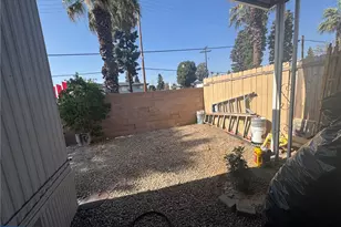 46 Roud Table Dr, Riverside, CA 92507 - Photo 18