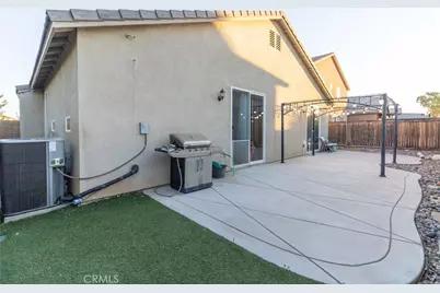 13502 Bentwood, Oak Hills, CA 92344 - Photo 34