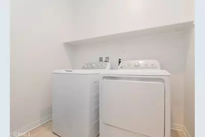 16681 Wyndham #3, Fontana, CA 92336 - Photo 6
