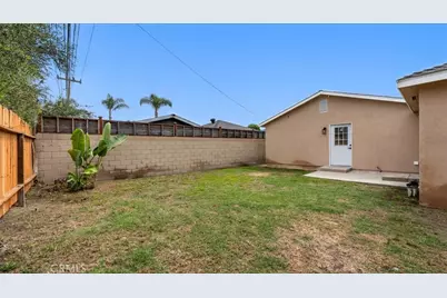 2409 Pepperwood Avenue, Long Beach, CA 90815 - Photo 38