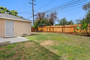 2409 Pepperwood Ave, Long Beach, CA 90815 - Photo 36