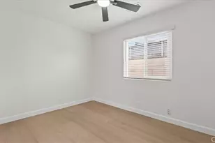 2409 Pepperwood Ave, Long Beach, CA 90815 - Photo 30
