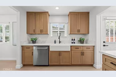 2409 Pepperwood Avenue, Long Beach, CA 90815 - Photo 12