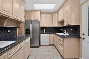 6150 Buckingham Pkwy, Culver City, CA 90230 - Photo 2