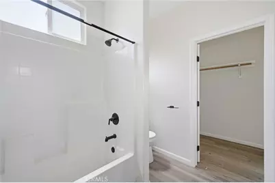 805 Lawson, Bakersfield, CA 93307 - Photo 18
