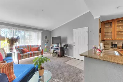 1023 Vista Del Cerro #302, Corona, CA 92879 - Photo 4