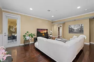 3160 Watermarke, Irvine, CA 92612 - Photo 8