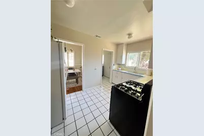 558 E Bonnie Brae Court, Ontario, CA 91764 - Photo 8